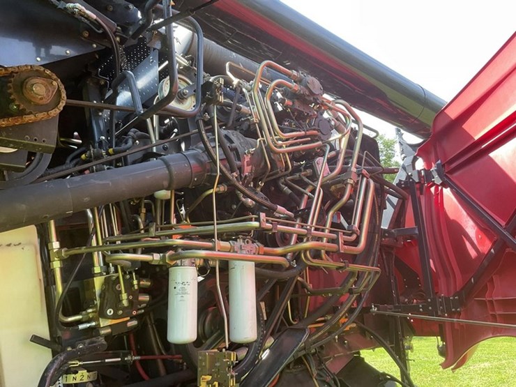 2005-case-ih-8010-image-12