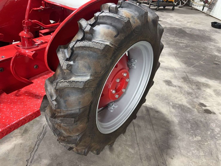 international-harvester-shop-mule-image-66