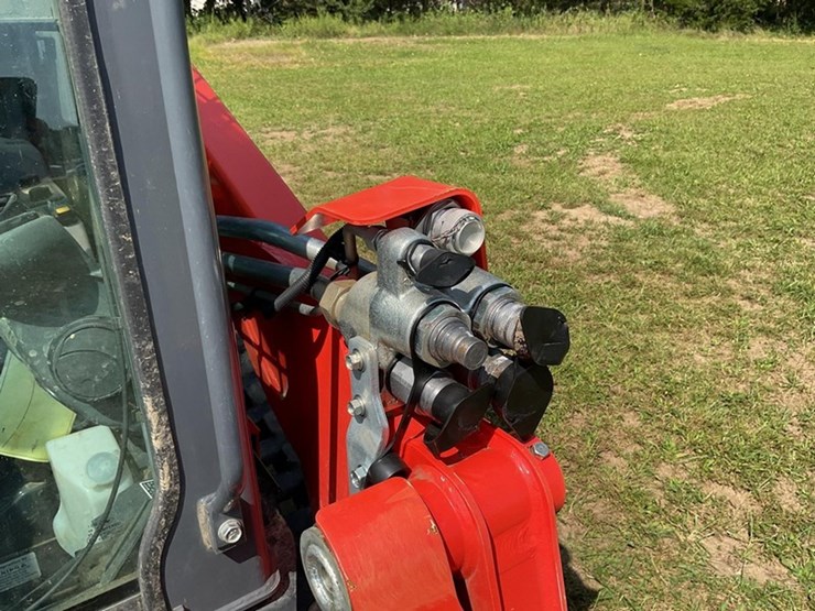 #1052-•-2024-kubota-ssvl75-3-track-skid-steer-134817-image-12