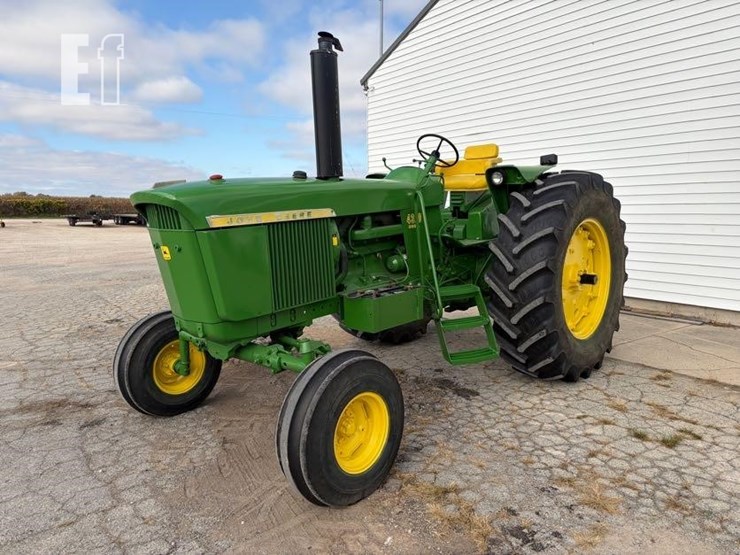 1971-john-deere-4320-image-1