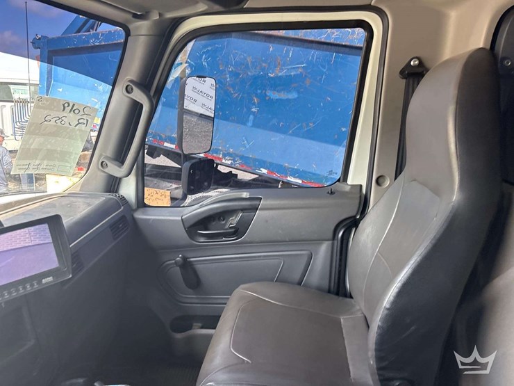 2019-international-hv507-t/a-dump-truck-image-22