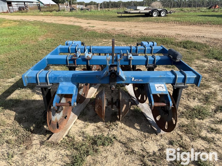 track-master-pivot-track-closer-image-2