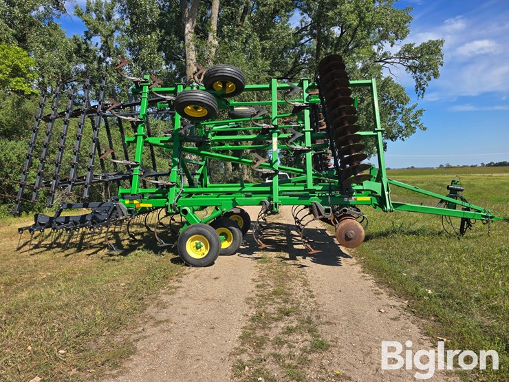 2012-john-deere-2310-image-4