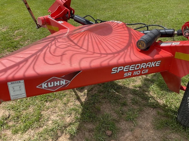 2014-kuhn-sr110-image-9