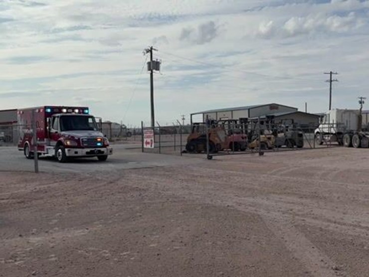2016-freightliner-m2-106-image-1