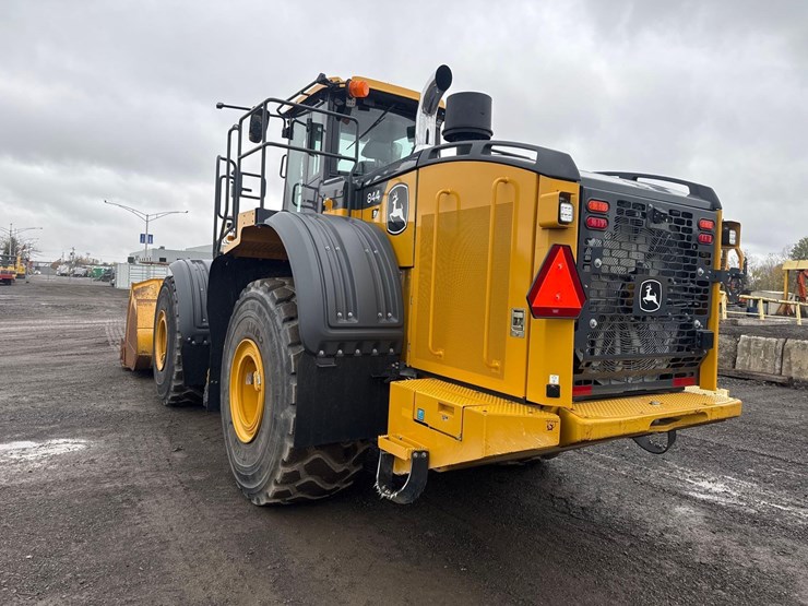2024-deere-844-p-tier-image-5