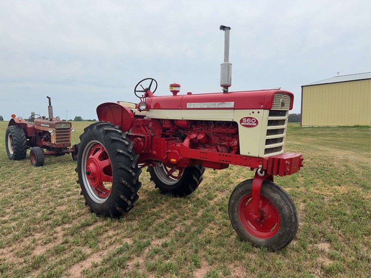farmall-560-diesel-hi-clear-image-7