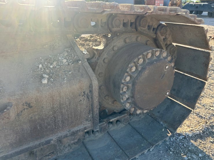 2007-caterpillar-330d-image-12