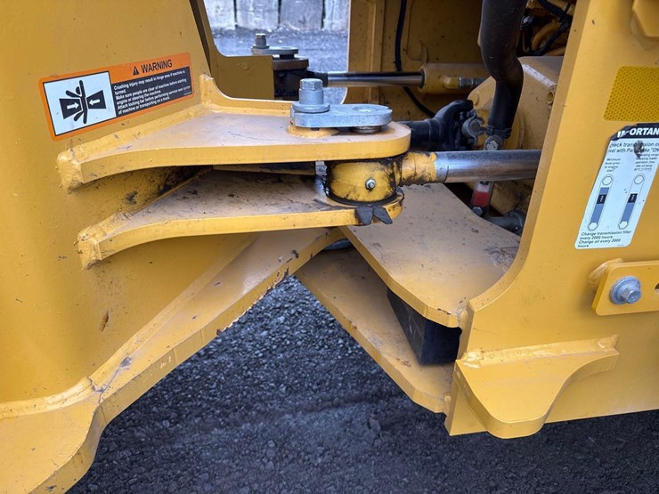 2024-john-deere-624-image-20