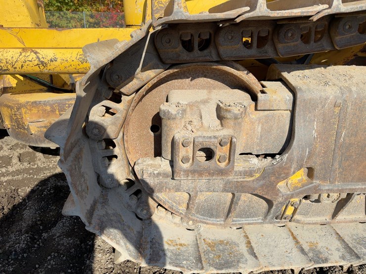 2014-komatsu-d61ex-23-image-26