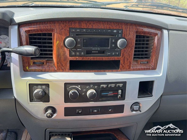 2007-dodge-ram-3500-image-16