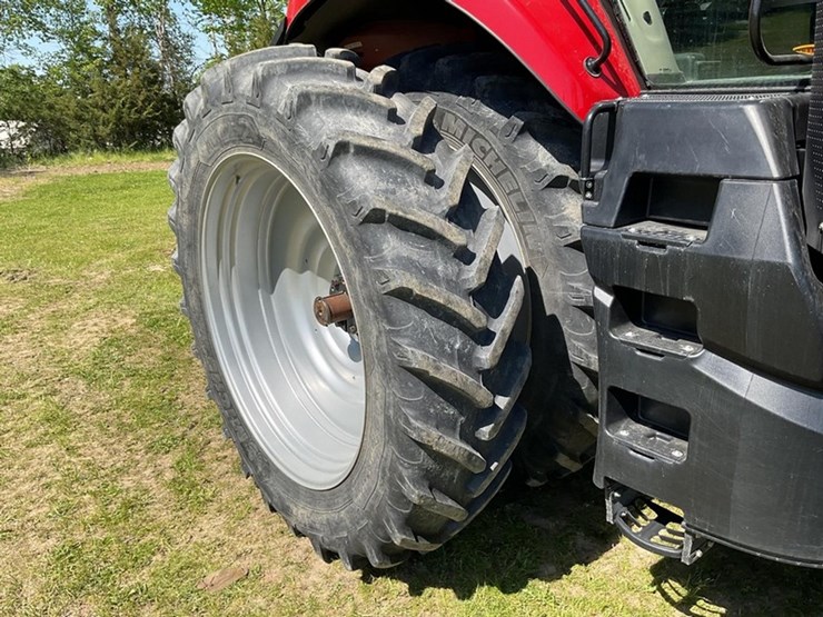 2022-case-ih-magnum-310-cvx-image-13