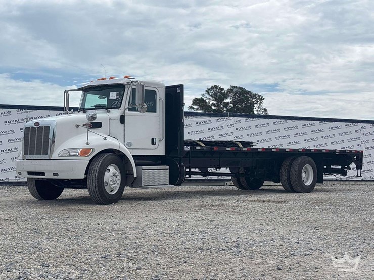 2019-peterbilt-330-24ft.-s/a-flatbed-truck-image-1