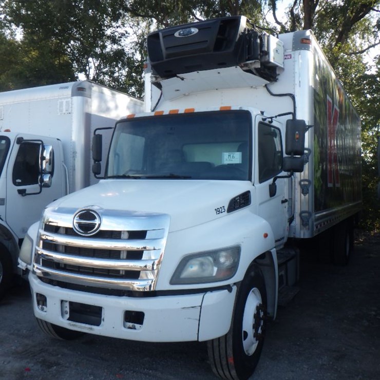 2019 HINO 338