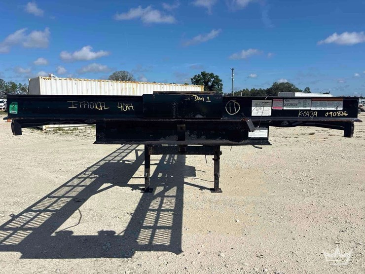 2025-kaufman-fw-10k-56lpd-t/a-car-hauler-trailer-image-14