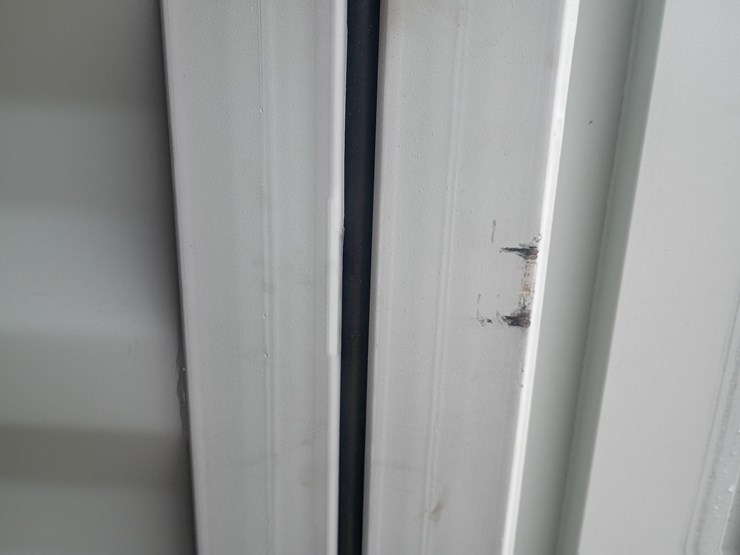 #l110-000-•-40ft-container-[damaged]-image-27