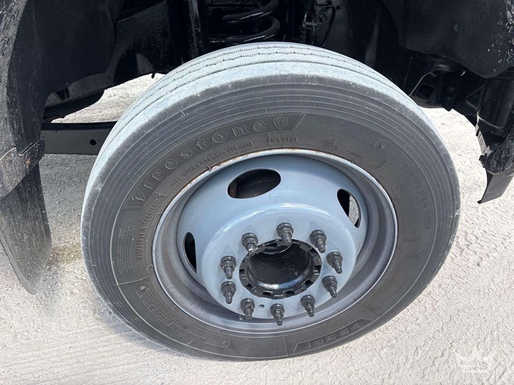 2017-ford-f-450-altec-at200a-30ft.-bucket-truck-image-28