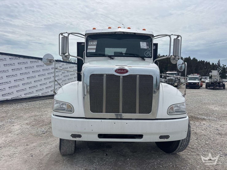 2019-peterbilt-330-24ft.-s/a-flatbed-truck-image-44