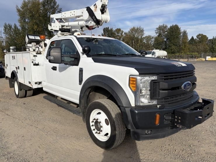 2017-ford-f550-image-2