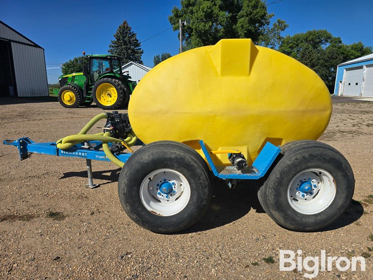 blumhardt-wagon-master-pull-between-fertilizer-tank-w/pump-image-8