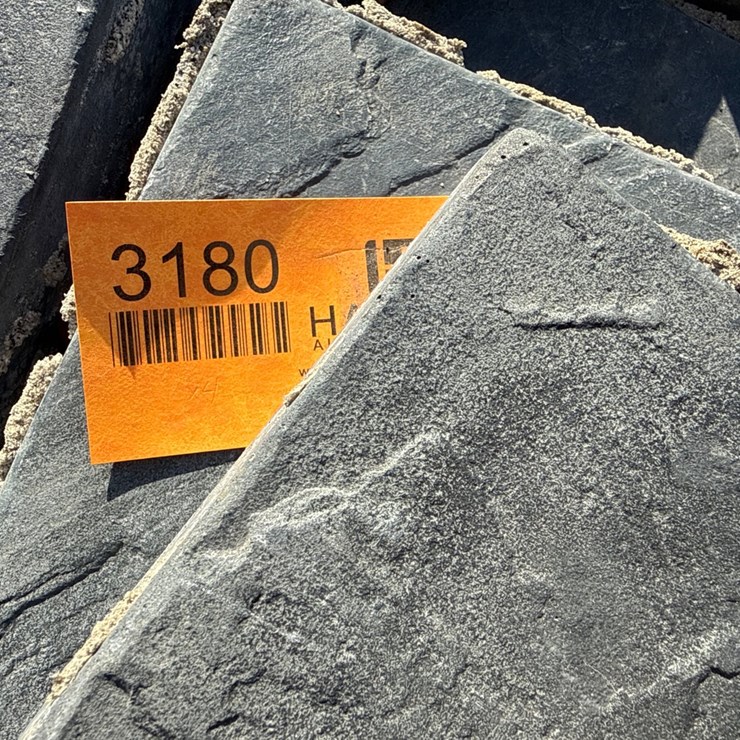 #3180 • (4) Pallets of Decorative Pavers