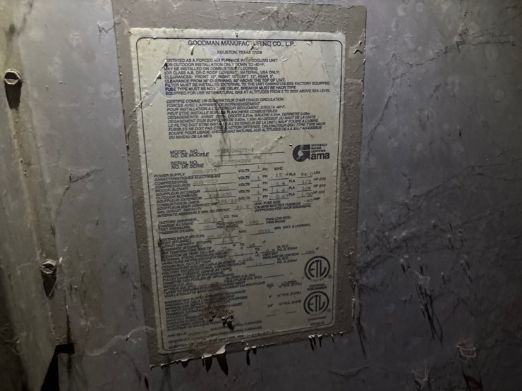 #174-•-goodman-pgb036075-1-packaged-heating-and-cooling-unit-image-4