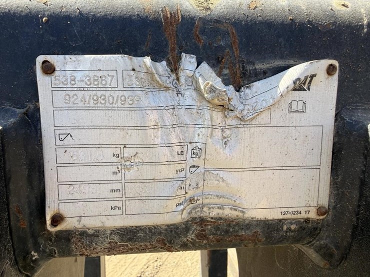 caterpillar-930-image-10
