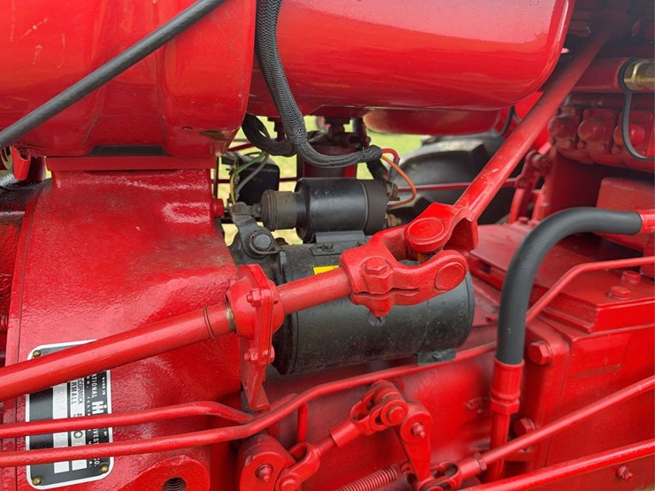 farmall-560-diesel-hi-clear-image-26