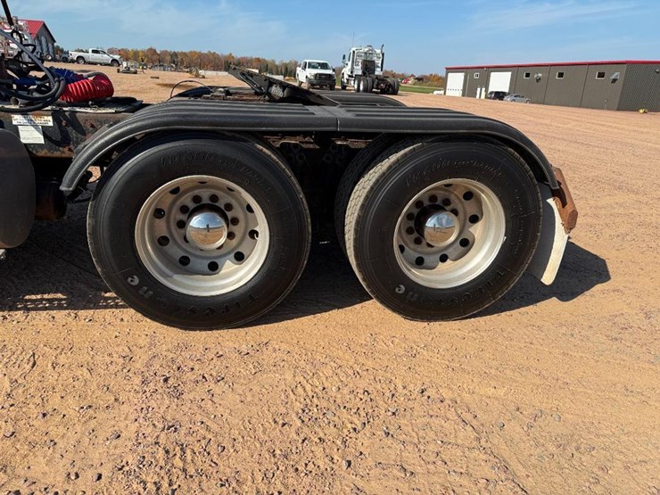 2000-kenworth-t800-image-7
