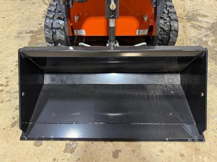 ft36c-walk-behind-skid-loader-image-9