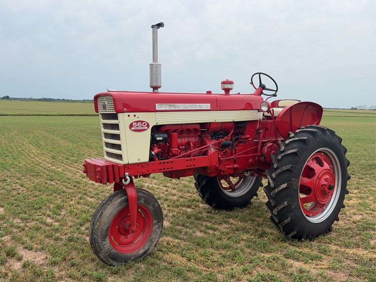farmall-560-diesel-hi-clear-image-1
