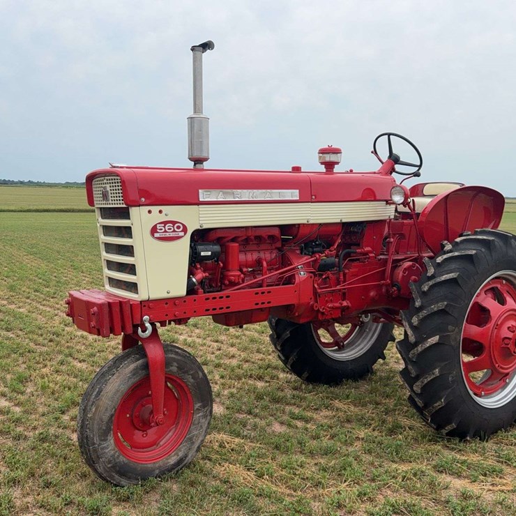Farmall 560 Diesel Hi-Clear