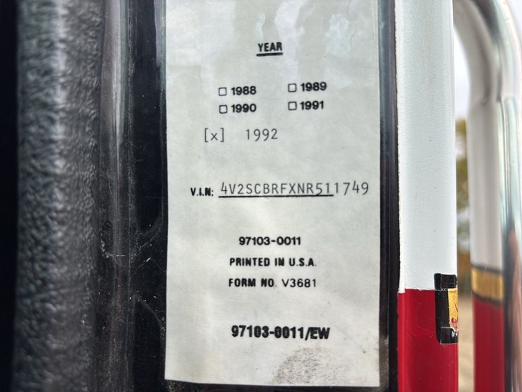 1992-volvo-vn-image-26