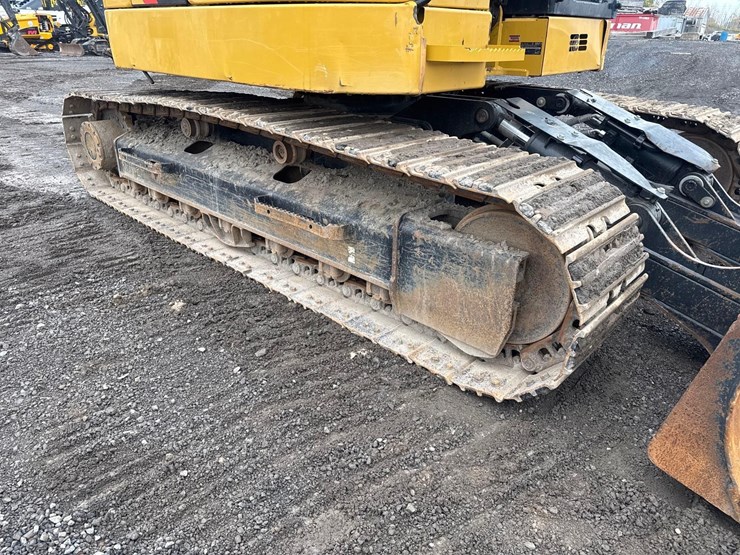 2020-caterpillar-315f-lcr-image-21