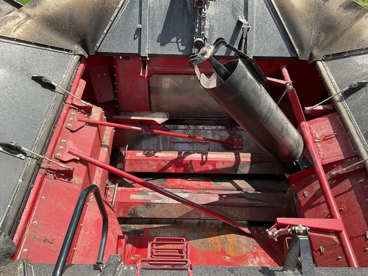 2022-case-ih-8250-image-19