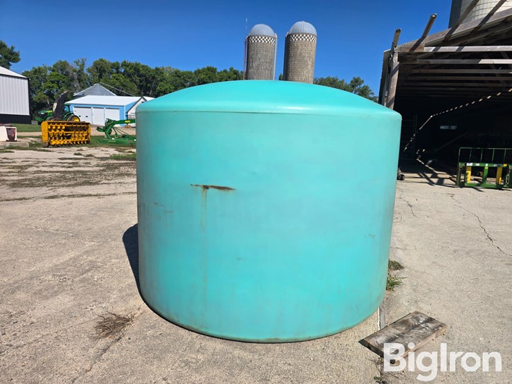ace-roto-mold-1500-vertical-poly-tank-image-4