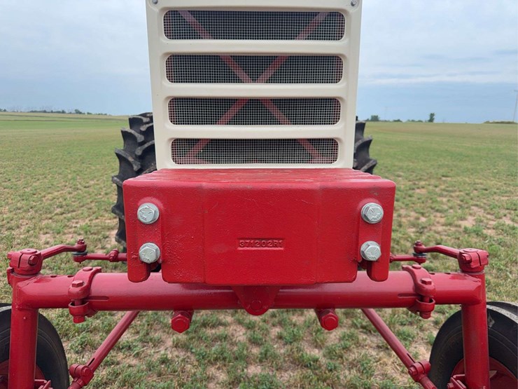 farmall-560-hi-clear-image-10