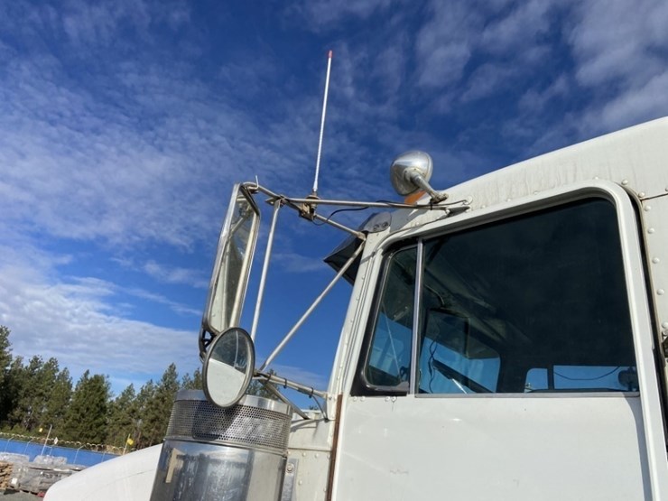 1989-kenworth-t800-image-22