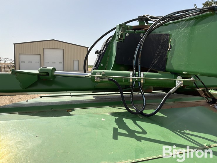 2020-john-deere-956-image-17
