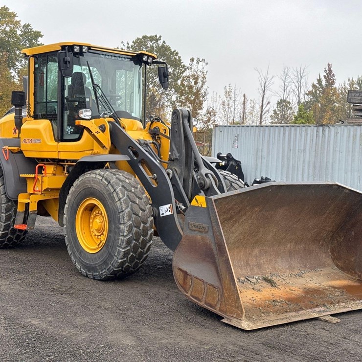 2024 VOLVO L90H