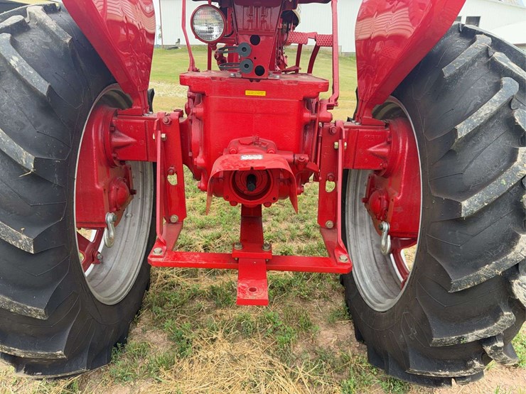 farmall-560-diesel-hi-clear-image-51