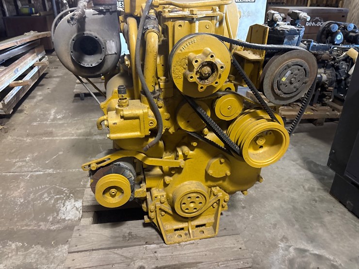 #157-•-cummins-industrial-diesel-engine-with-dana-clutch-image-4