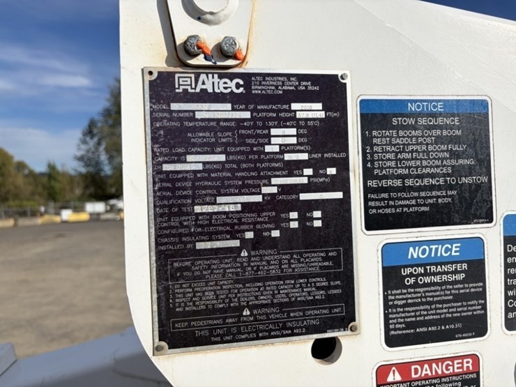 2017-ford-f550-image-24