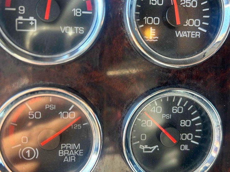 2018-kenworth-t300-image-54