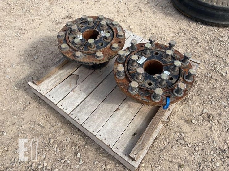 set-of-agco-3.75"-(10)-bolt-direct-axle-dual-holes-image-1