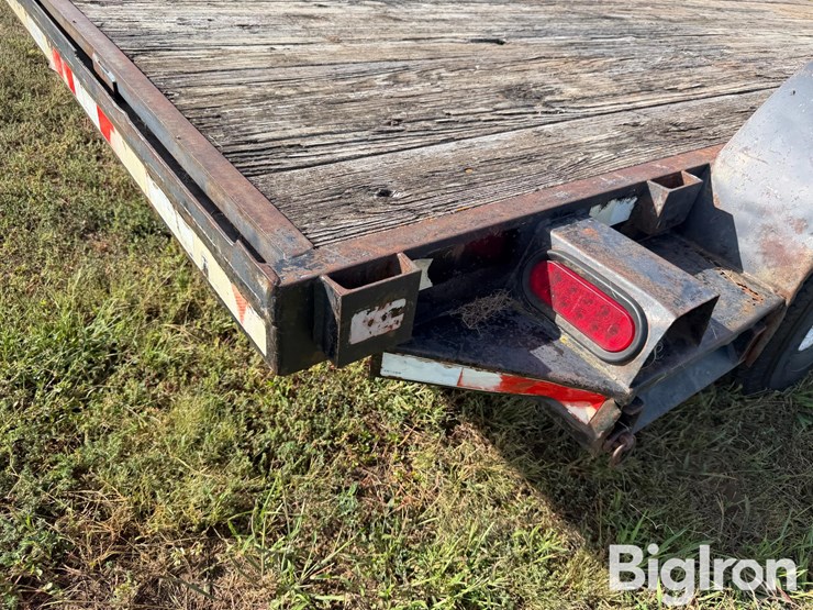 1991-assembled-16'-t/a-flatbed-trailer-image-17