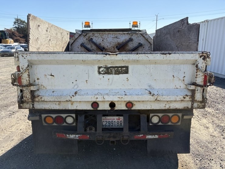 2002-chevrolet-silverado-3500-image-5