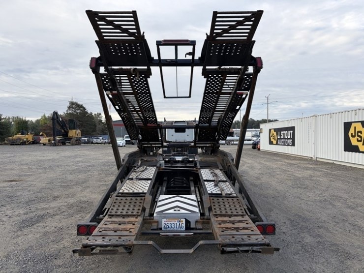 2016-peterbilt-389-image-5