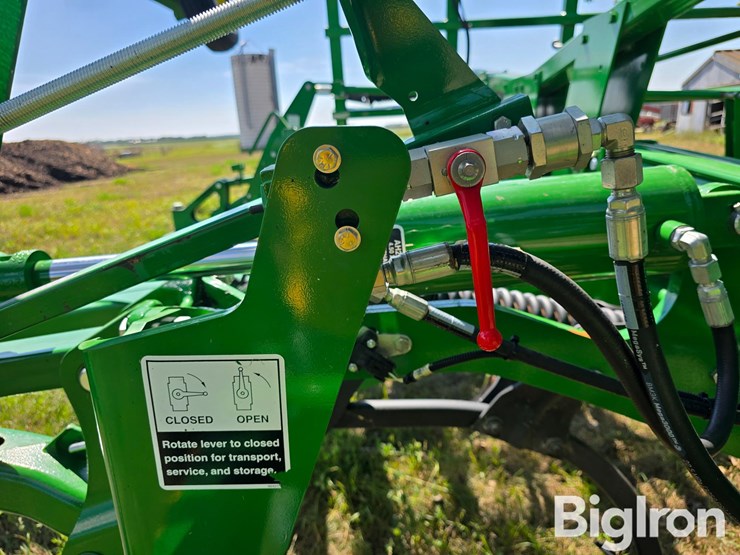 2022-john-deere-2430-image-20