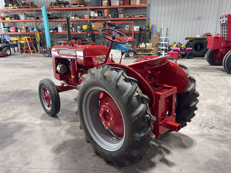 international-harvester-shop-mule-image-7